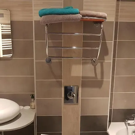 Le Betrot 3* Estissac